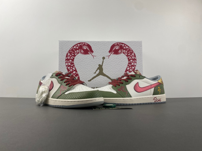 Air Jordan 1 Retro Low OG 
