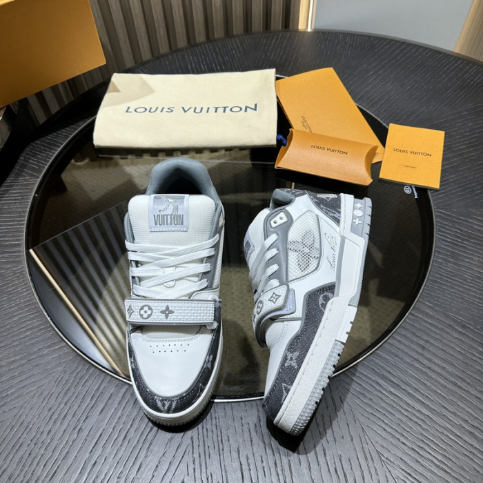 LOU1VTON SNEAKER