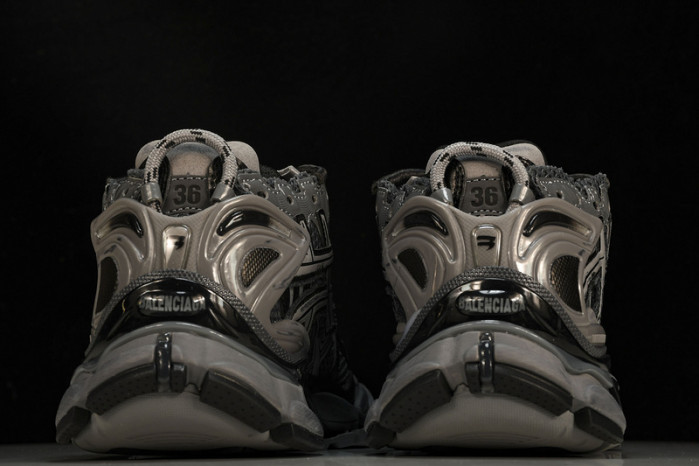 BLCG RUNNER SNEAKER
