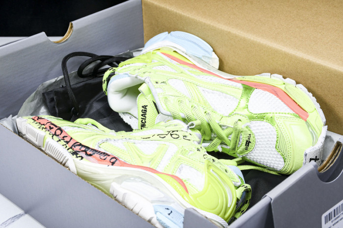 BLCG RUNNER SNEAKER