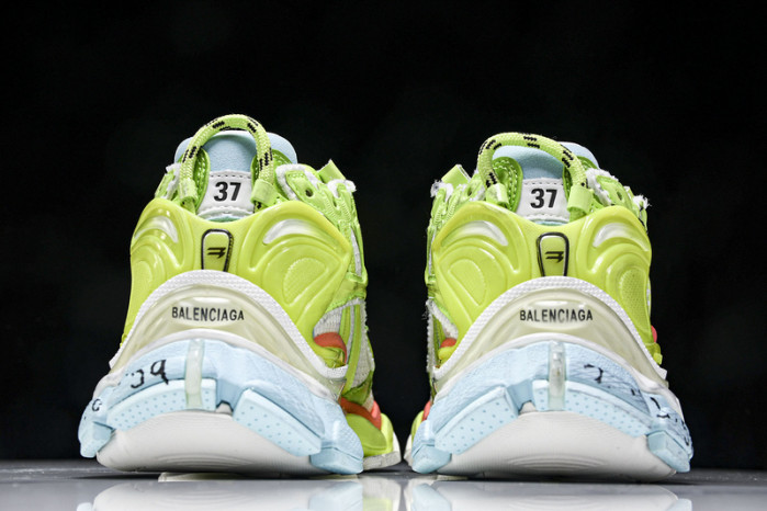 BLCG RUNNER SNEAKER