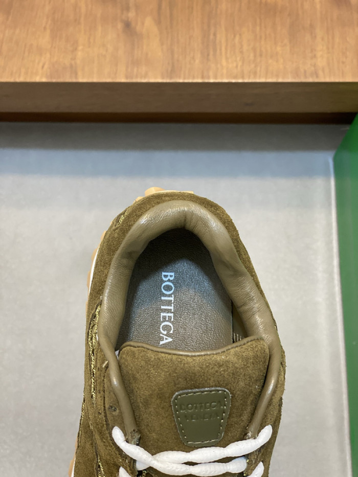 B0tte*a vene*ta orbit sneakers