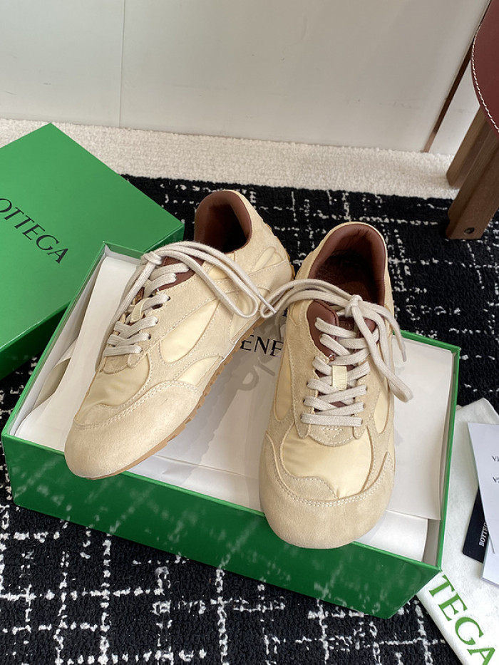 B0tte*a vene*ta orbit sneakers