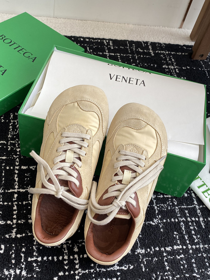 B0tte*a vene*ta orbit sneakers