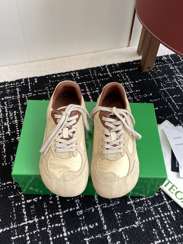 B0tte*a vene*ta orbit sneakers