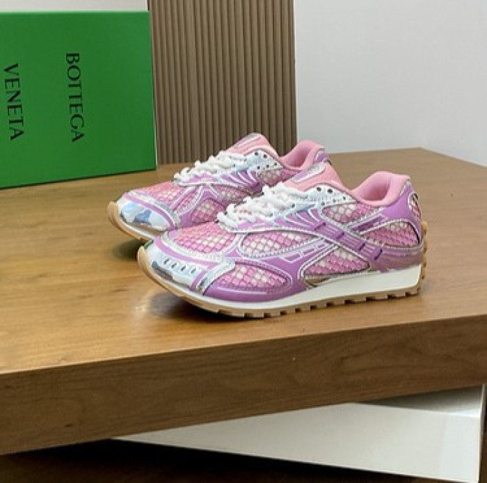 B0tte*a vene*ta orbit sneakers