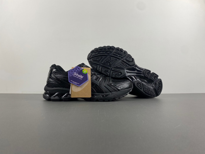 As*ic*s sneaker
