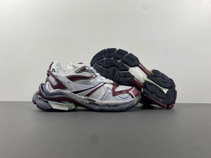 blcg runner sneaker