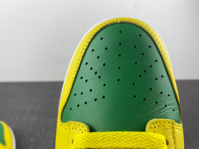 nike dunk low “reverse brazil” dv0833-300