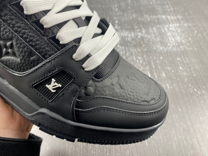lou1vton trainer