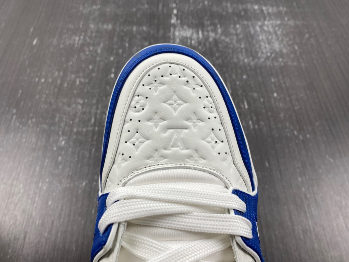 LOU1VTON trainer (EU47)