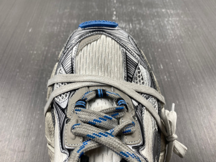 blc* 3xl sneaker