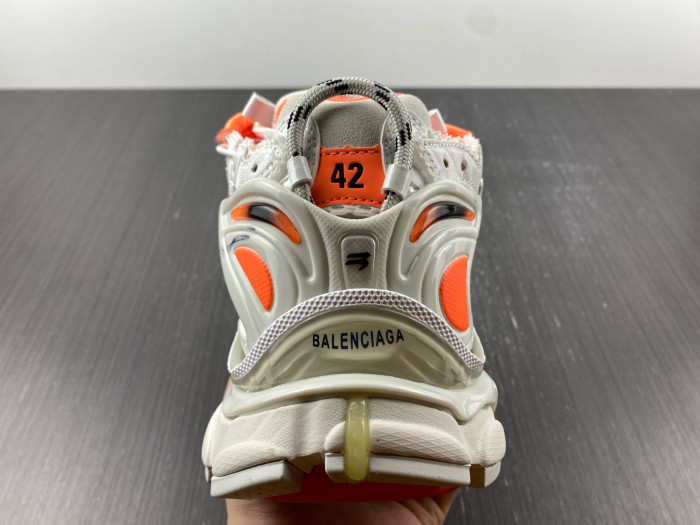 blcg runner sneaker