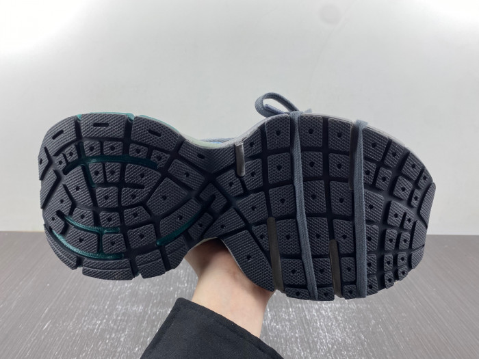 blc* 3xl sneaker