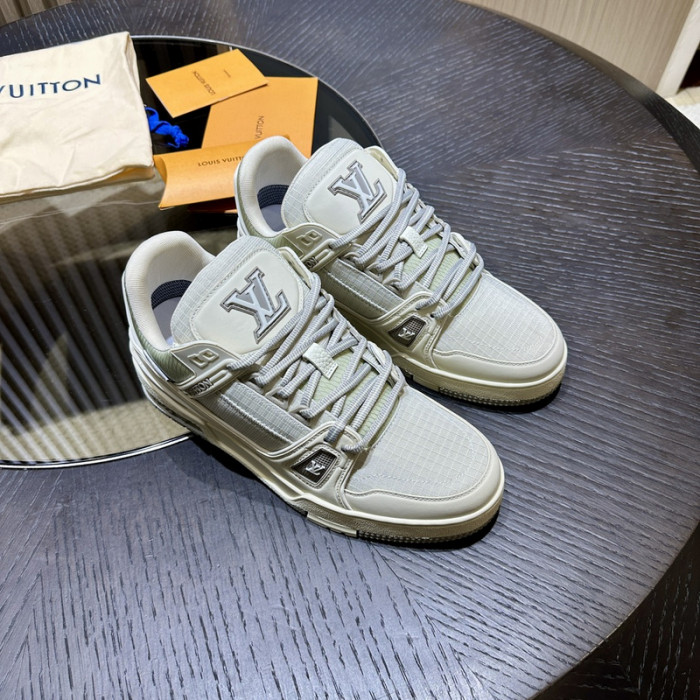 LOU1VTON SNEAKER