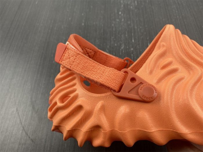 Cr*0*s pollex clog by salehe bembury urchin
