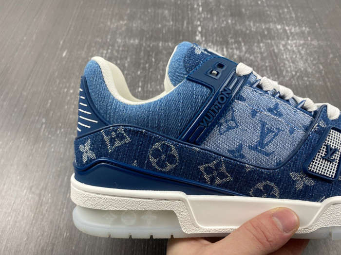 LOU1VTON trainer (EU47)