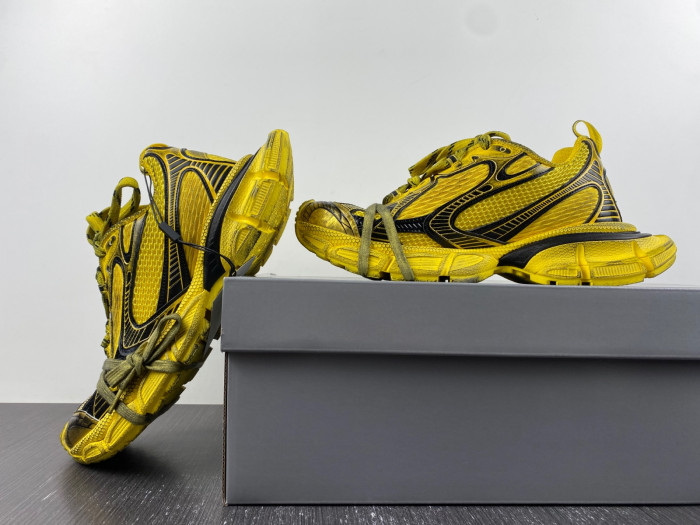 blc* 3xl sneaker
