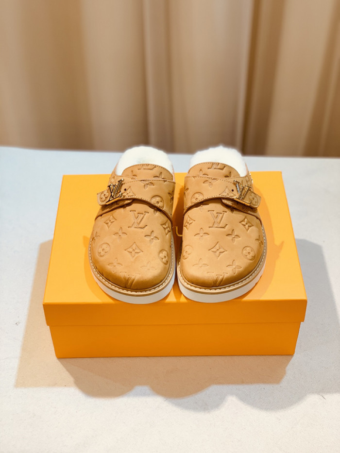 LOU1_TON Cosy Mule