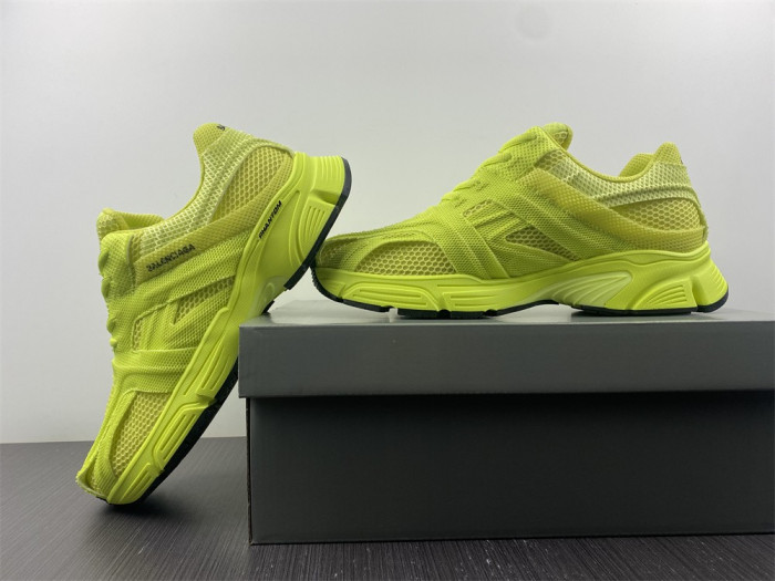 blc* phantom sneaker