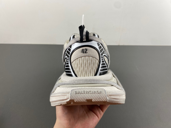 blc* 3xl sneaker
