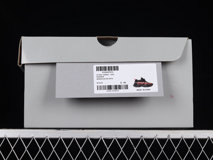 blcg runner sneaker