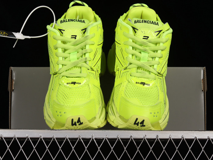blcg runner sneaker