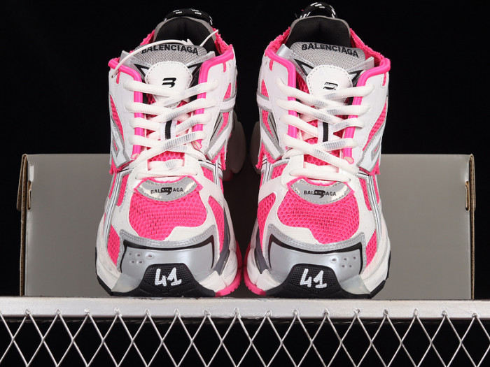 blcg runner sneaker