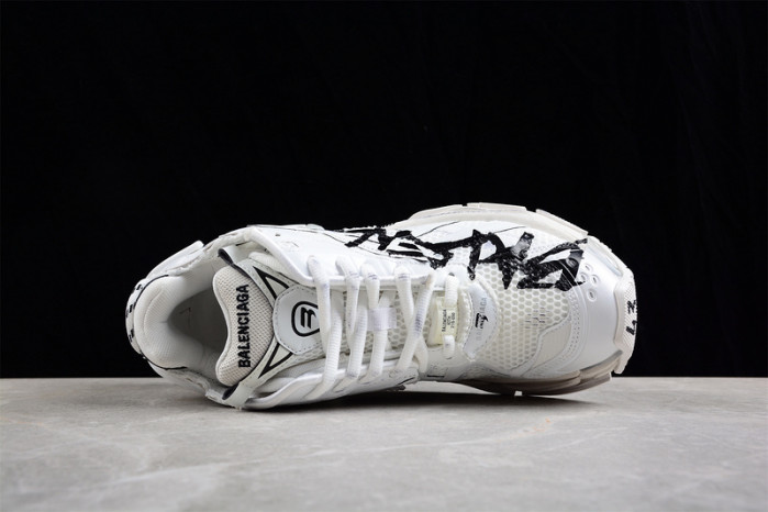 blcg runner sneaker