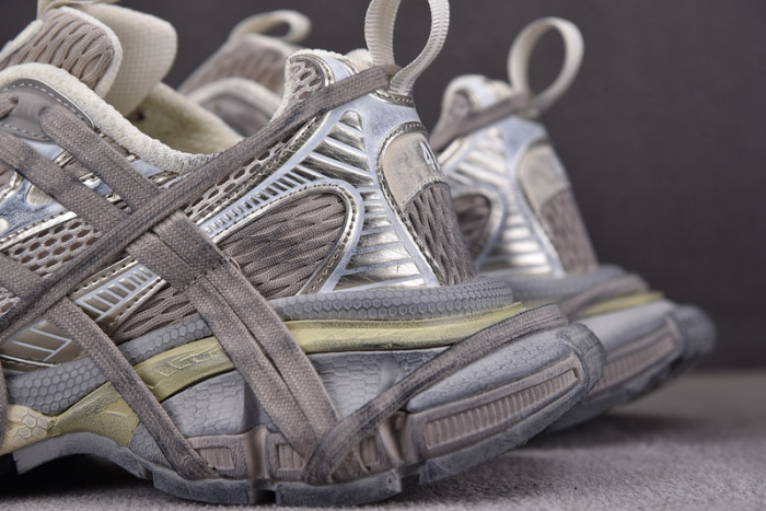 blc* 3xl sneaker