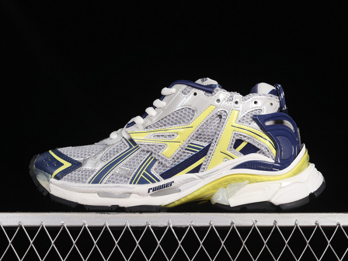 blcg runner sneaker