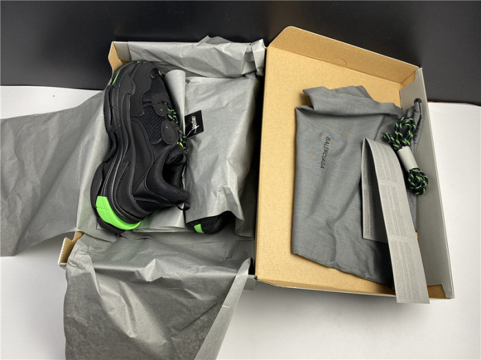 blc* triple s trainer