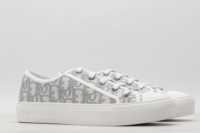 d1or b23 sneaker