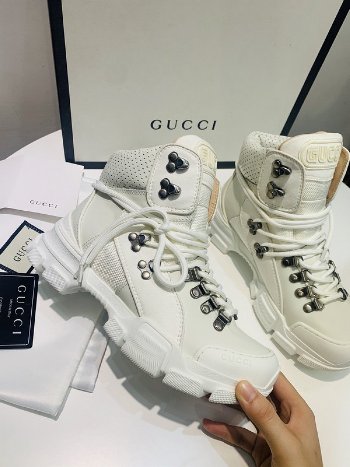 G*u*i1 journey flashtrek jewel crystal low boot