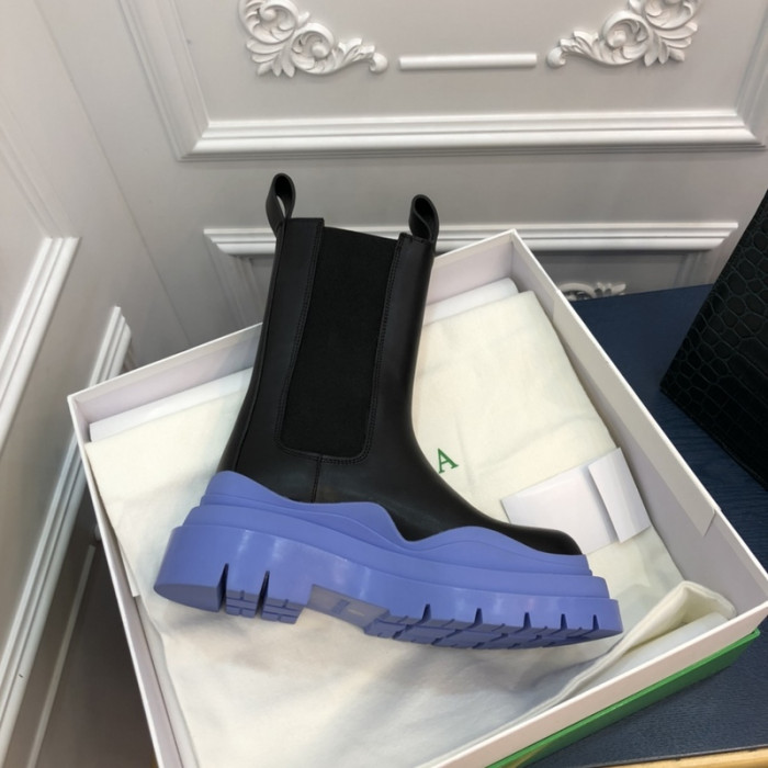 botteg*Ve*ne*ta tire leather ankle boots