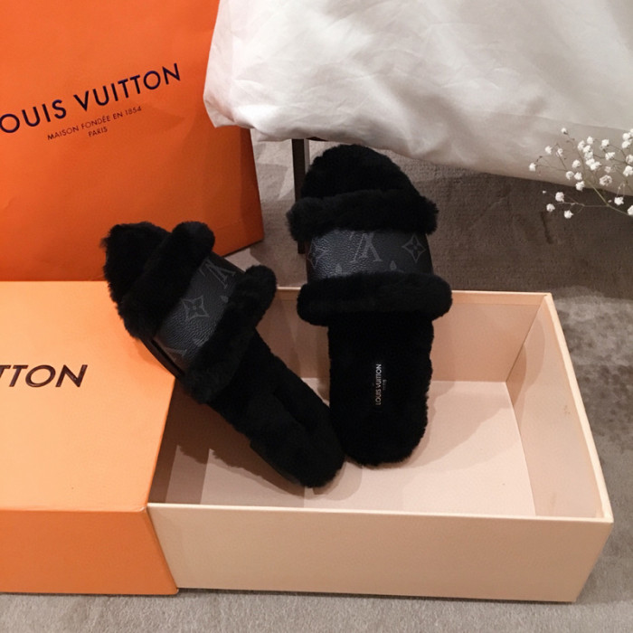 lou1_ton flat mule