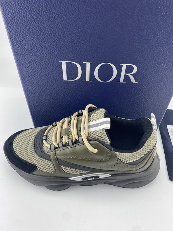 d1or b22 sneaker