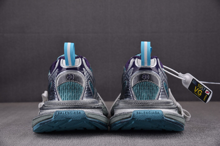 blc* 3xl sneaker