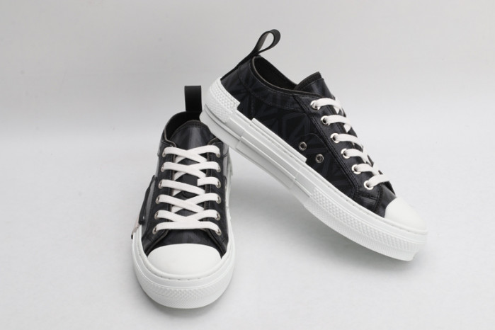 d1or b23 sneaker