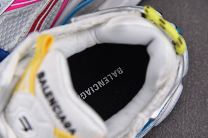 blcg runner sneaker