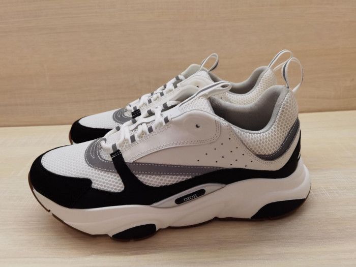 d1or b22 sneaker